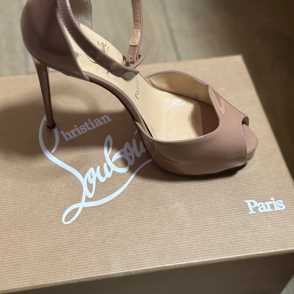 Christian Louboutin Size 5.5